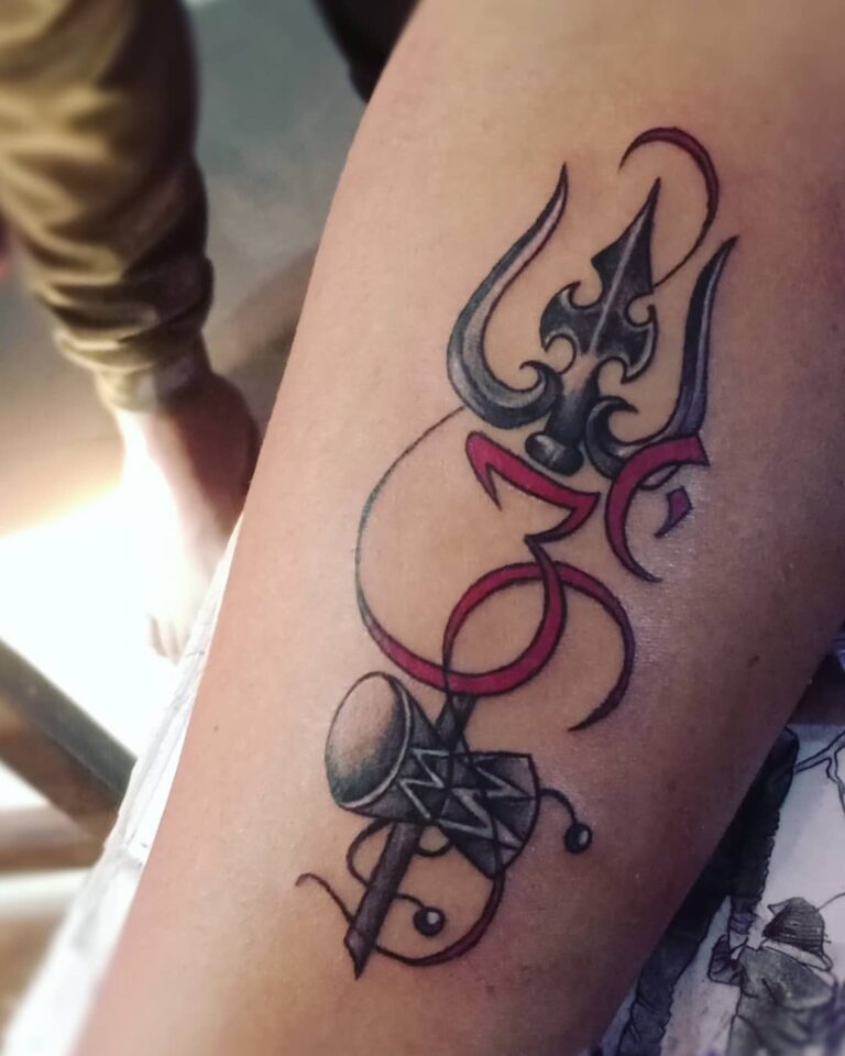 Custom Tattoos, Minimalist Tattoos, Portrait Tattoos, Traditional Tattoos, Tribal Tattoos, Geometric Tattoos, Script Tattoos, Watercolor Tattoos, Cover-Up Tattoos, Abstract Tattoos