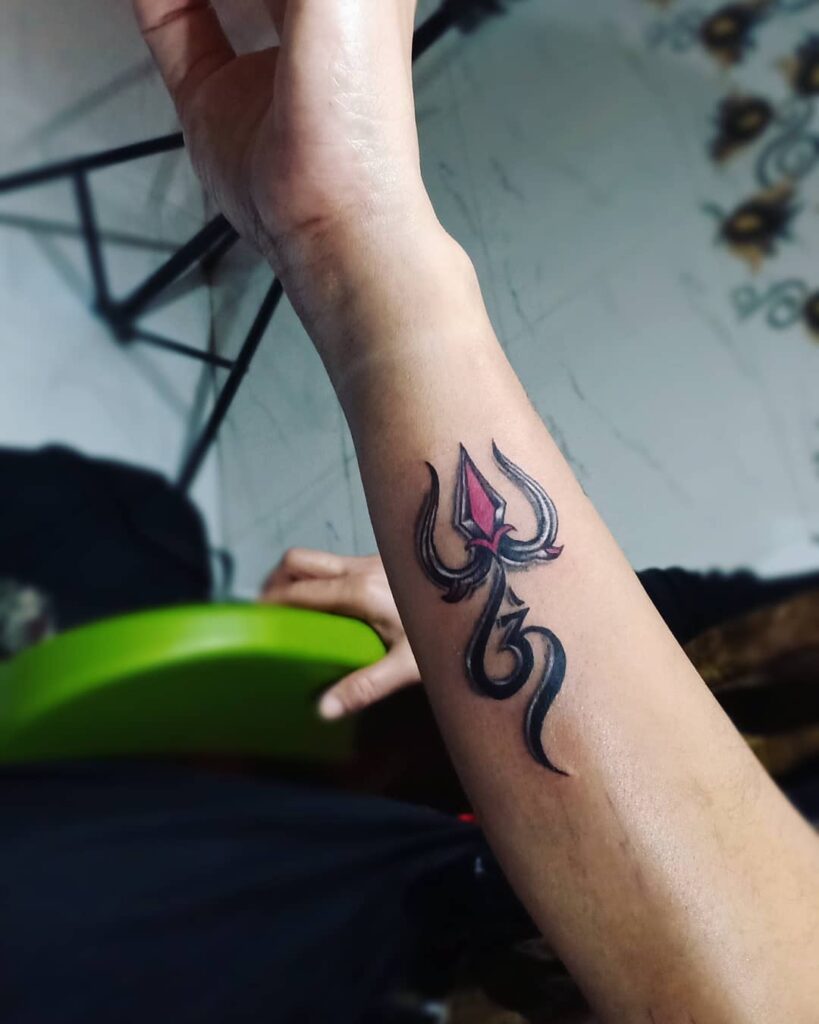Custom Tattoos, Minimalist Tattoos, Portrait Tattoos, Traditional Tattoos, Tribal Tattoos, Geometric Tattoos, Script Tattoos, Watercolor Tattoos, Cover-Up Tattoos, Abstract Tattoos